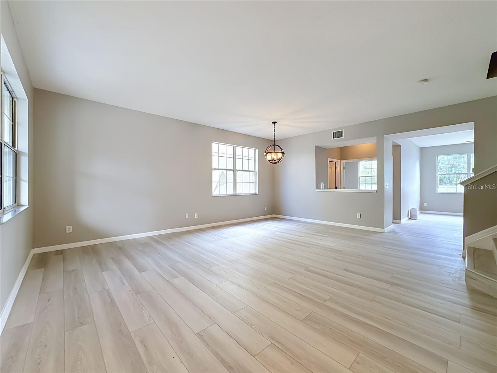 1620 ATLANTIC DR — photo 2