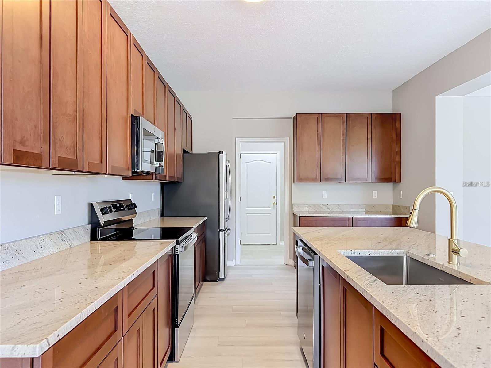 1620 ATLANTIC DR — photo 10