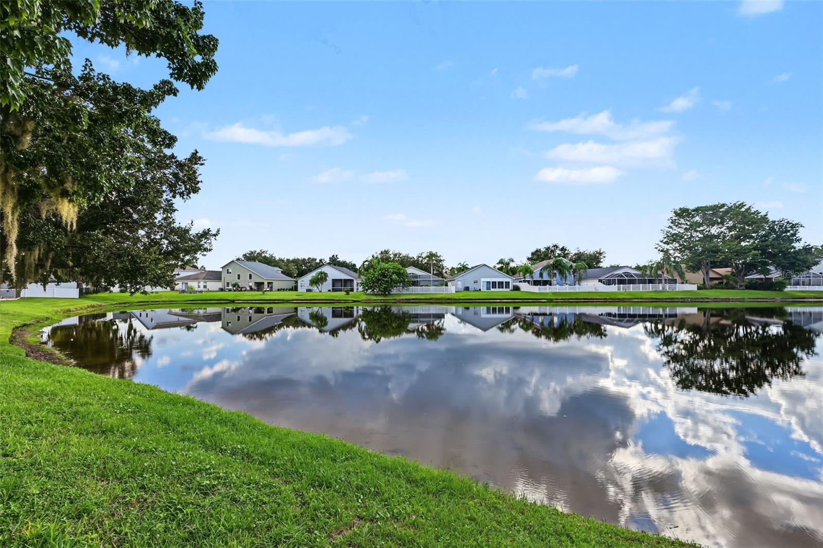 3907 LOCKRIDGE DR — photo 36