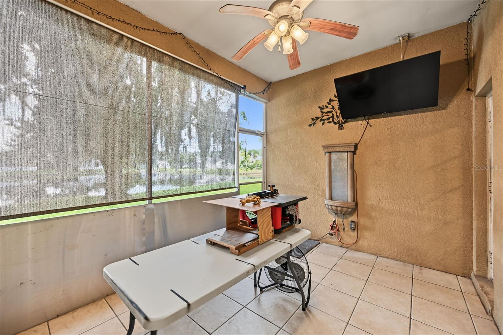 3907 LOCKRIDGE DR — photo 32