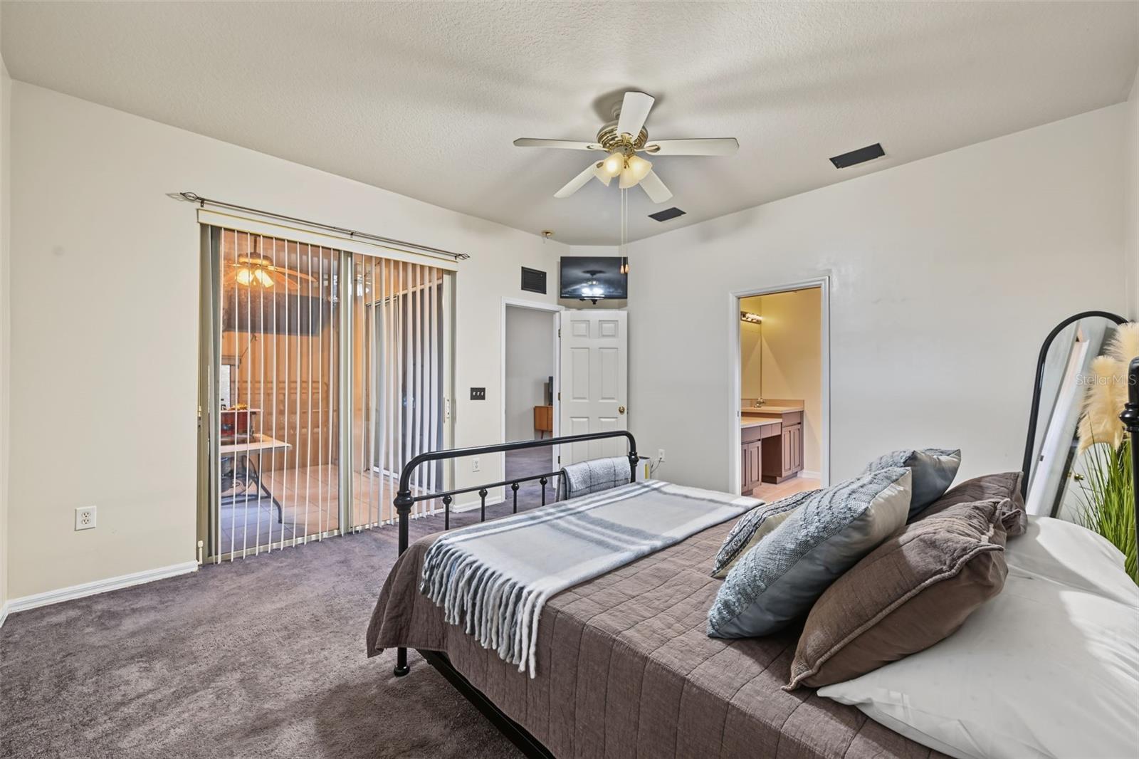 3907 LOCKRIDGE DR — photo 23