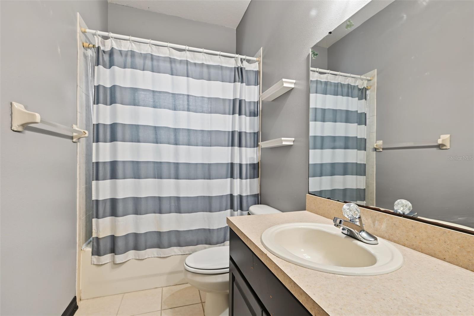 3907 LOCKRIDGE DR — photo 28