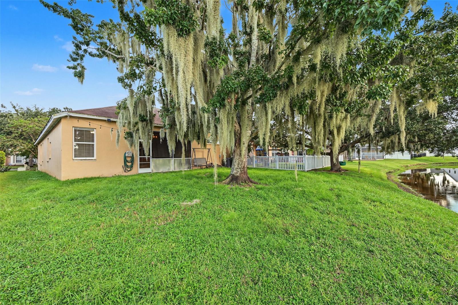 3907 LOCKRIDGE DR — photo 43