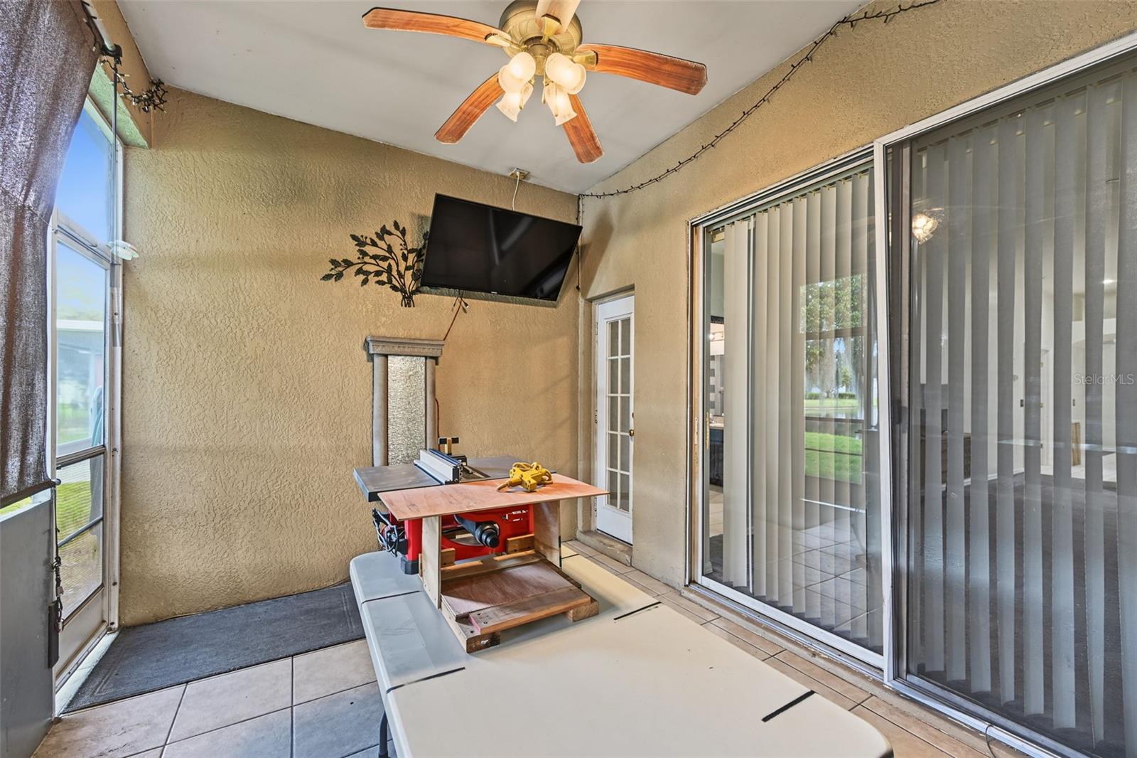 3907 LOCKRIDGE DR — photo 34