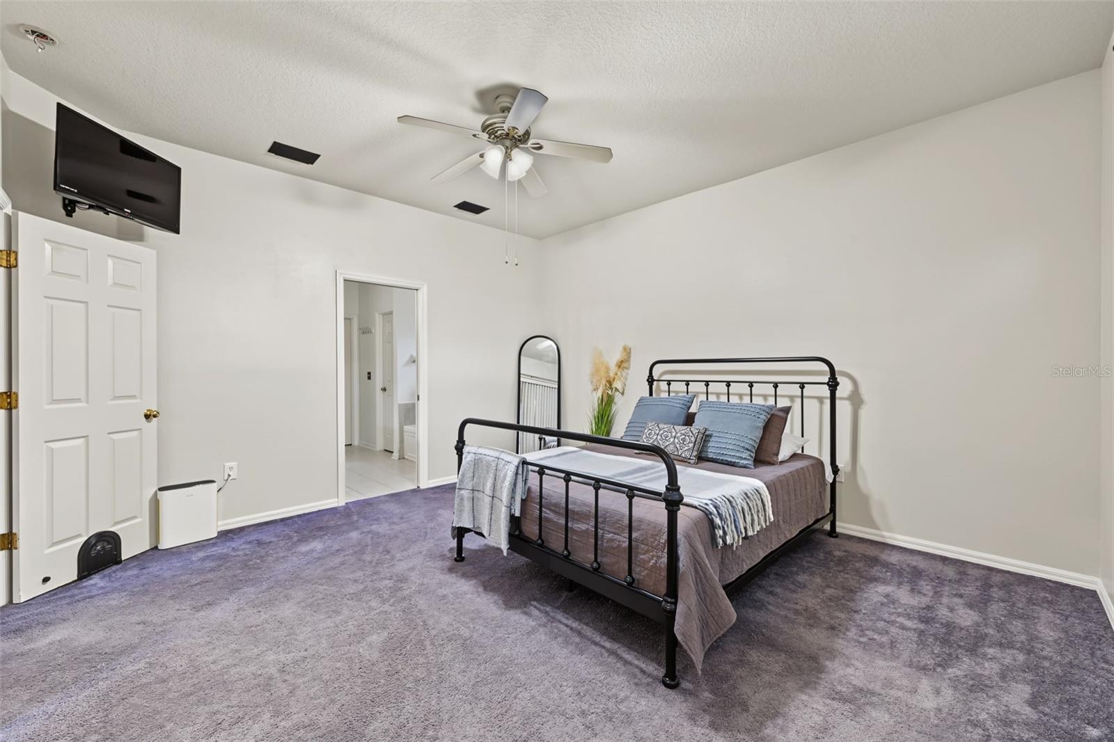 3907 LOCKRIDGE DR — photo 22