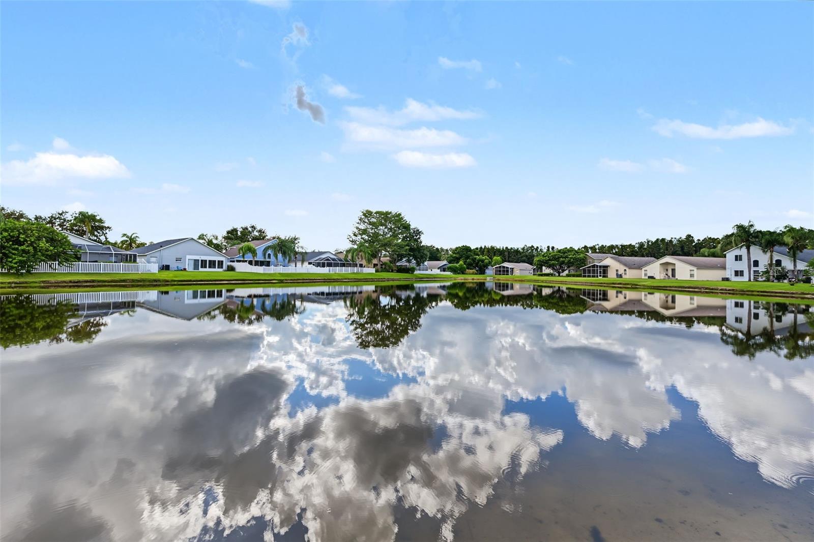 3907 LOCKRIDGE DR — photo 39