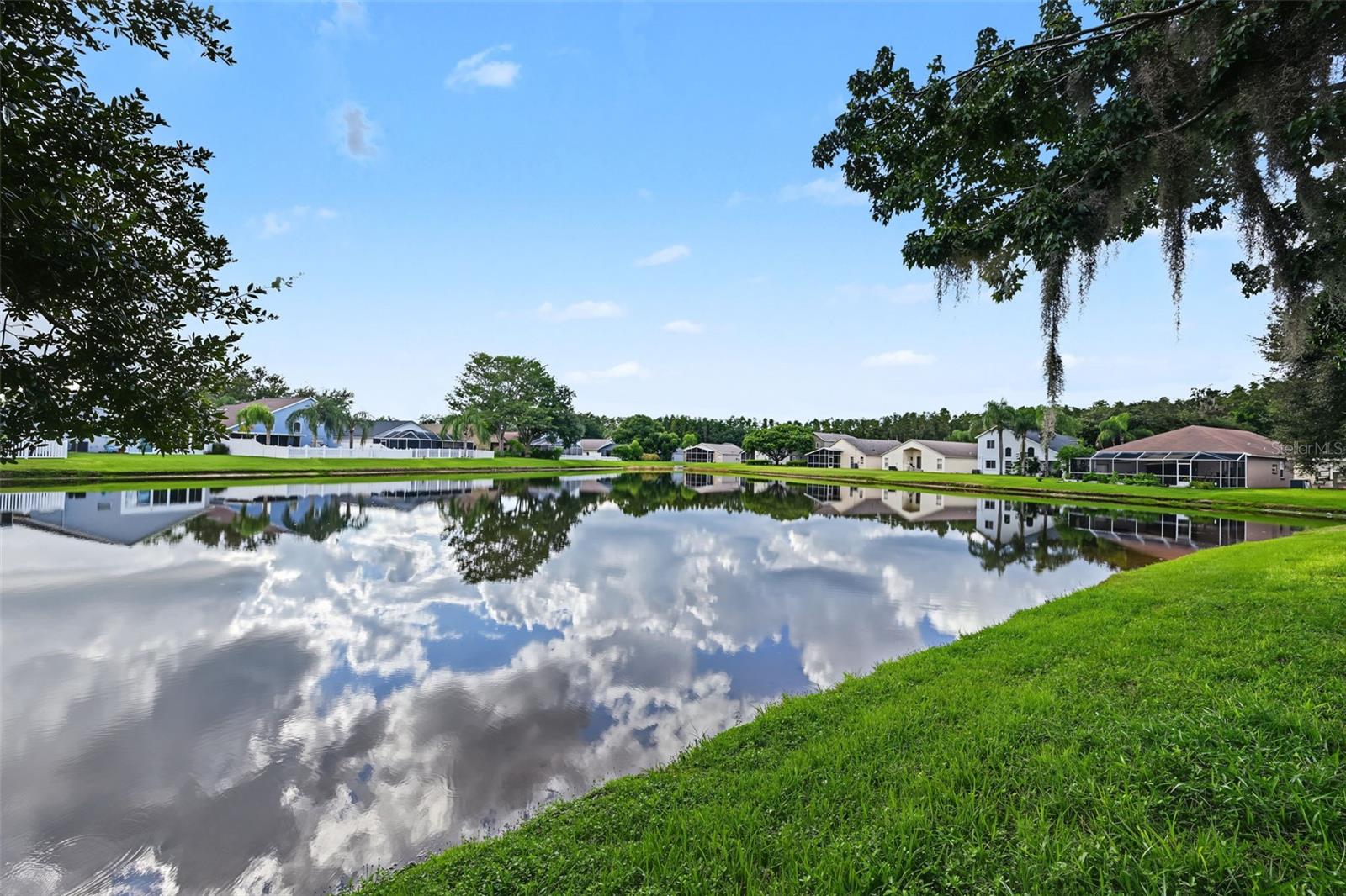 3907 LOCKRIDGE DR — photo 40