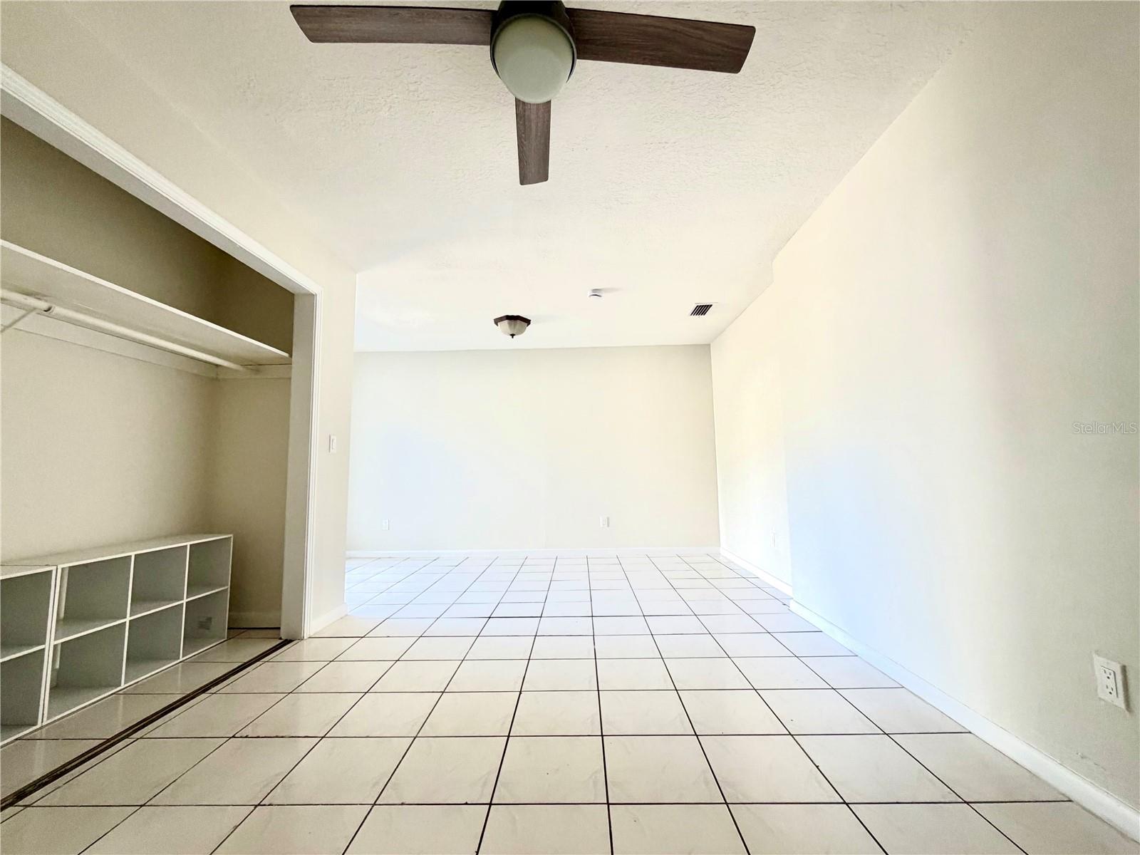 2119 W HENRY AVE — photo 18