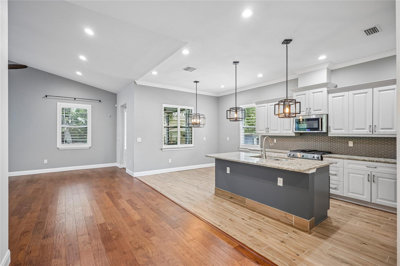 3206 W PRICE AVE — photo 40