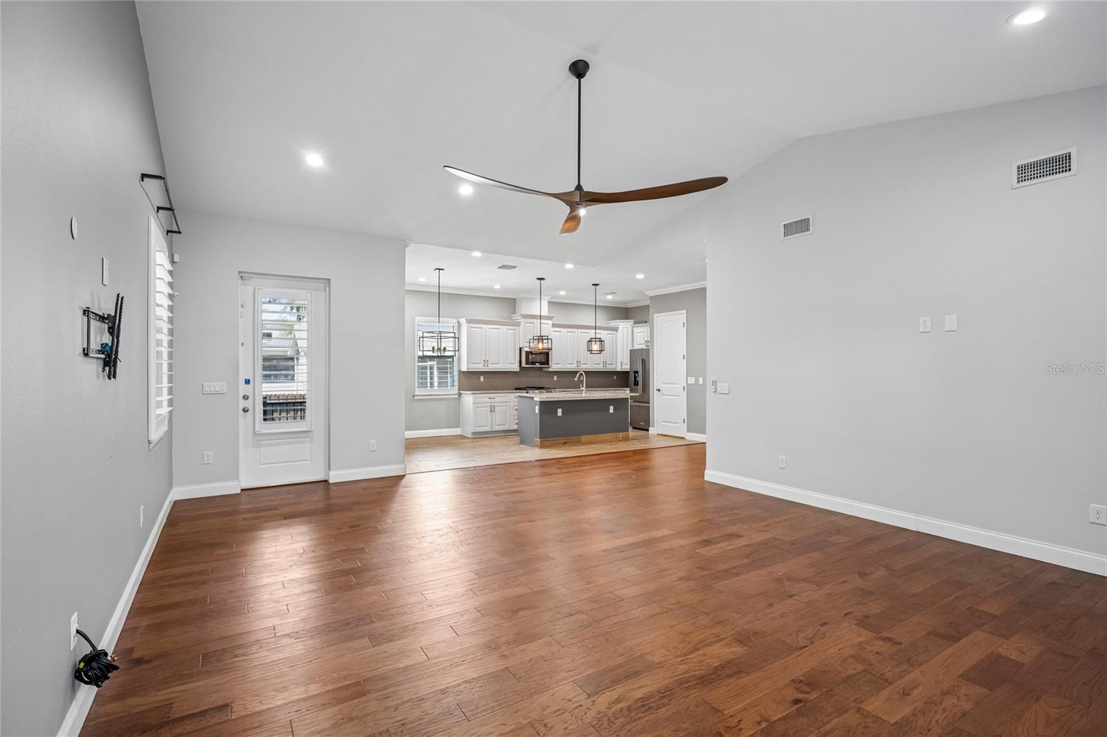 3206 W PRICE AVE — photo 38
