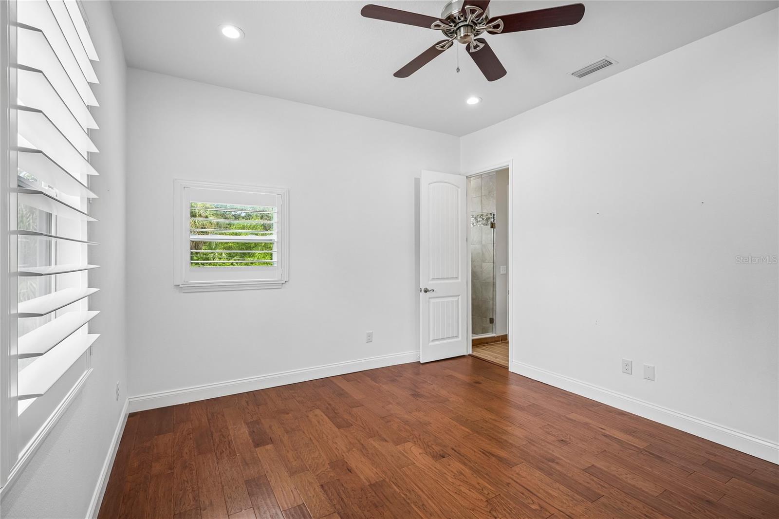 3206 W PRICE AVE — photo 5