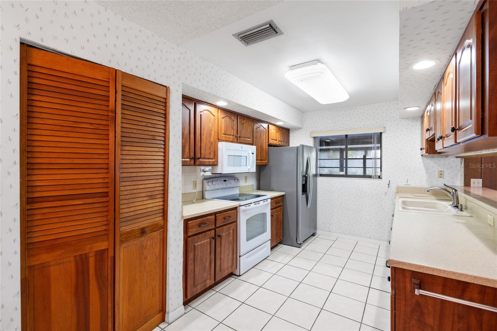 3307 DEL PRADO CT — photo 13