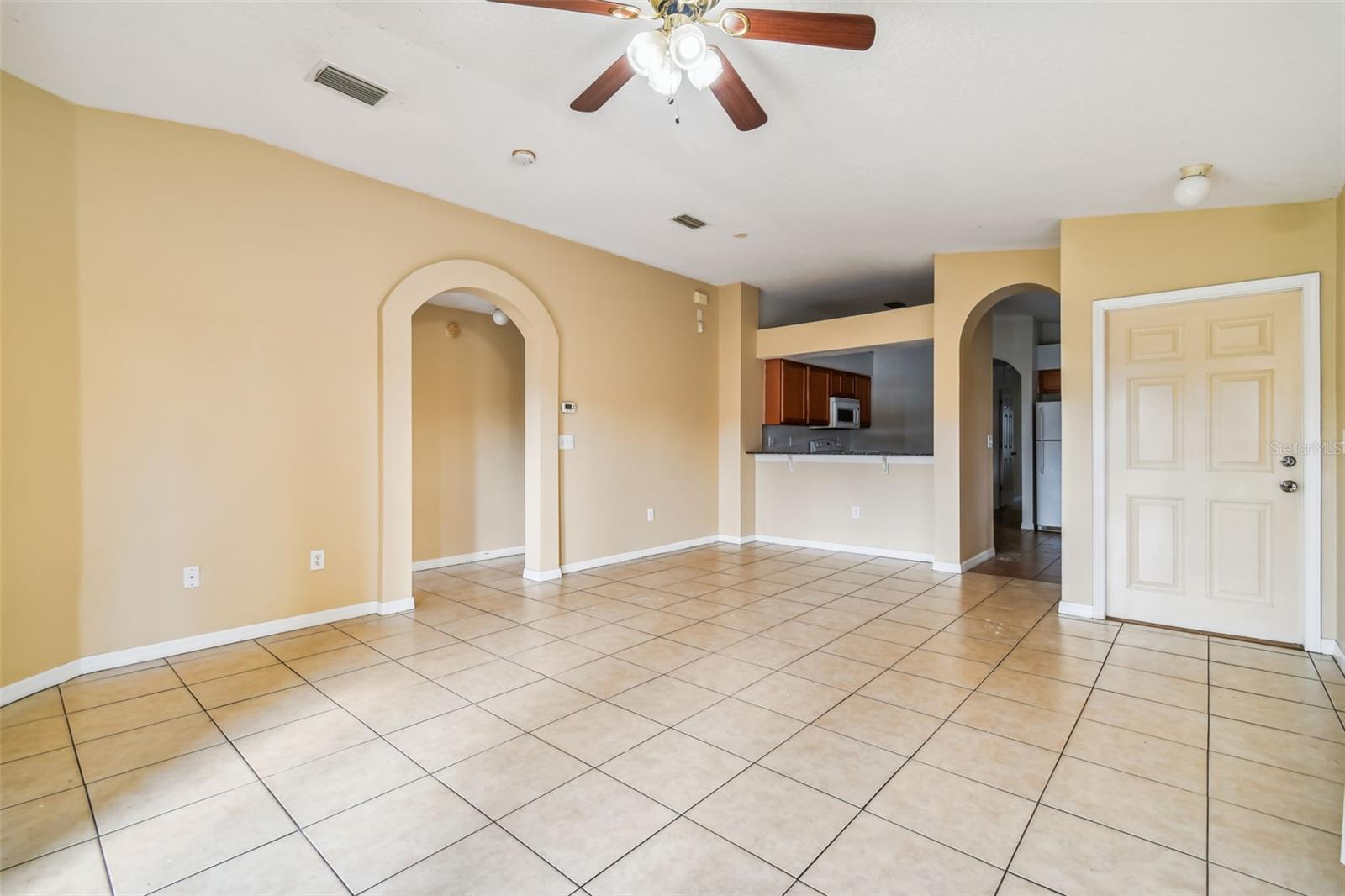 7956 CARRIAGE POINTE DR — photo 5