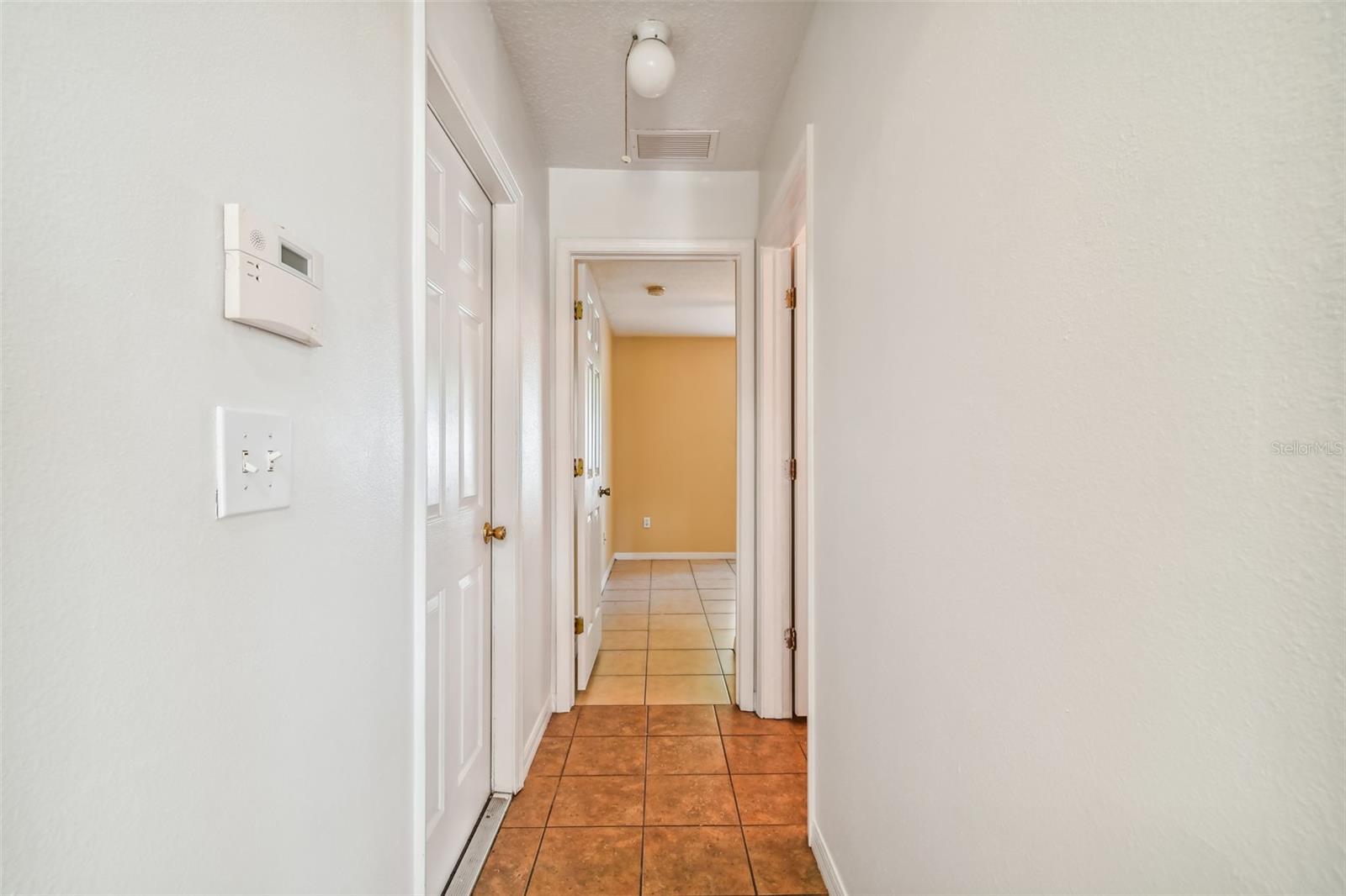 7956 CARRIAGE POINTE DR — photo 10