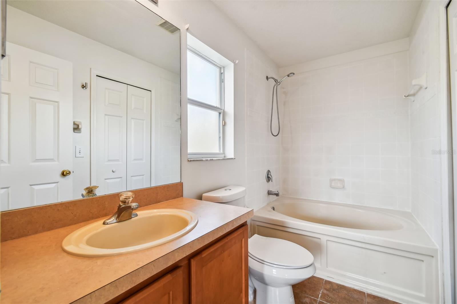 7956 CARRIAGE POINTE DR — photo 15
