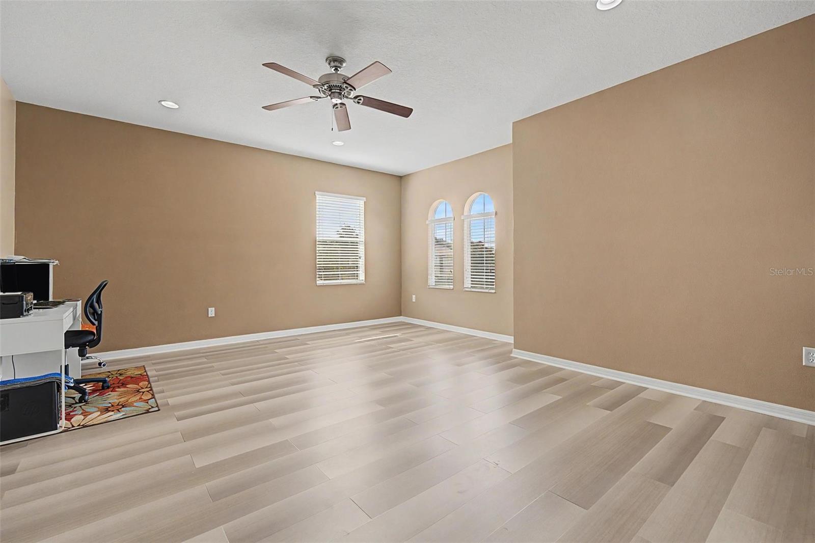 4110 HUNTINGDALE CT — photo 33