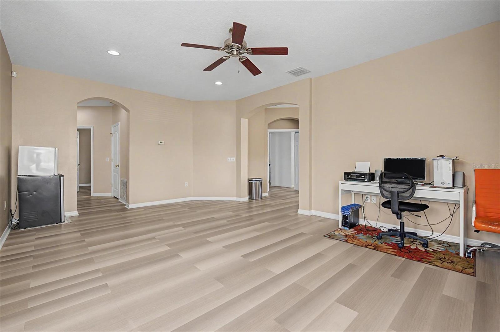 4110 HUNTINGDALE CT — photo 32