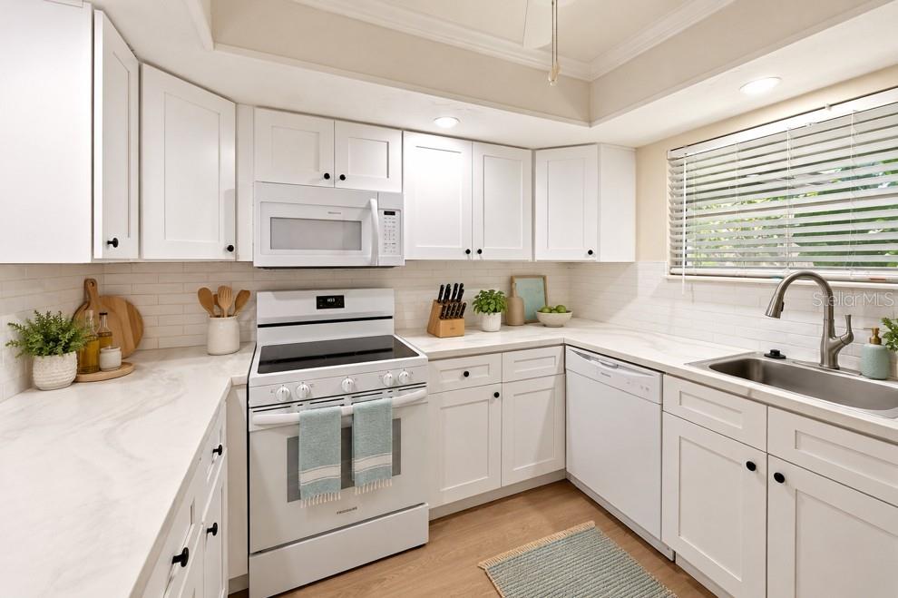 10407 WATERBIRD WAY #11 — photo 11