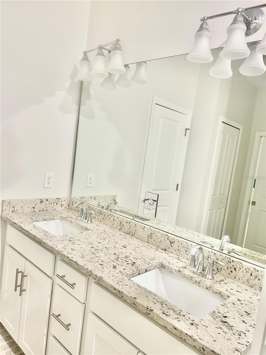 15176 SUNNY DAY DR — photo 7