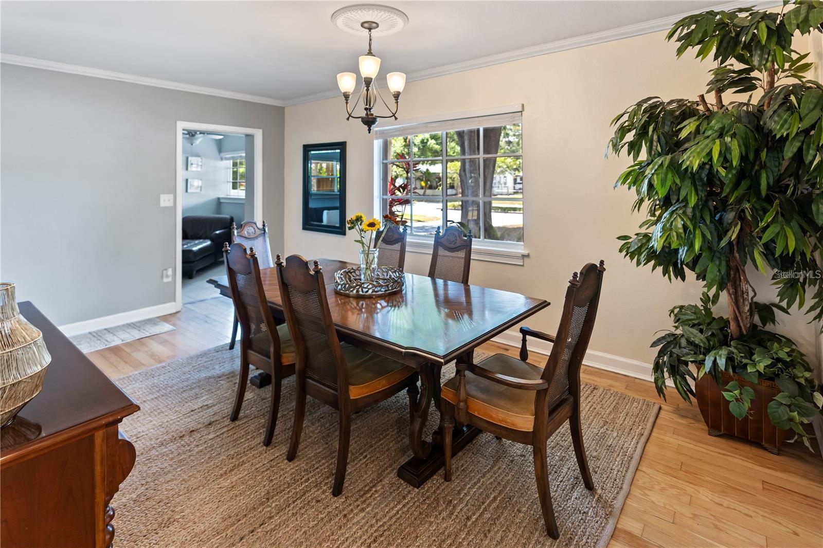 3005 W HELEN AVE — photo 13
