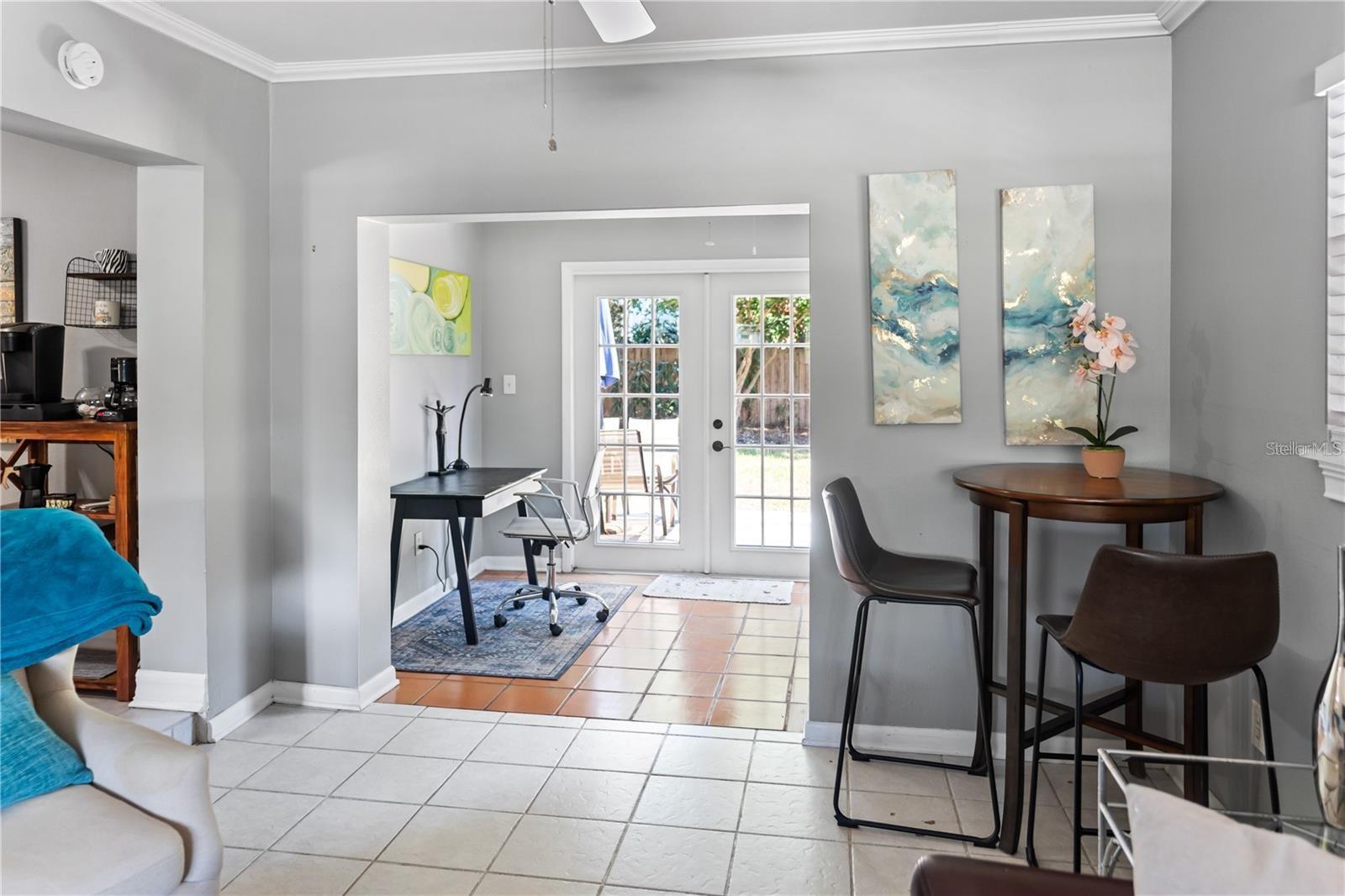 3005 W HELEN AVE — photo 15
