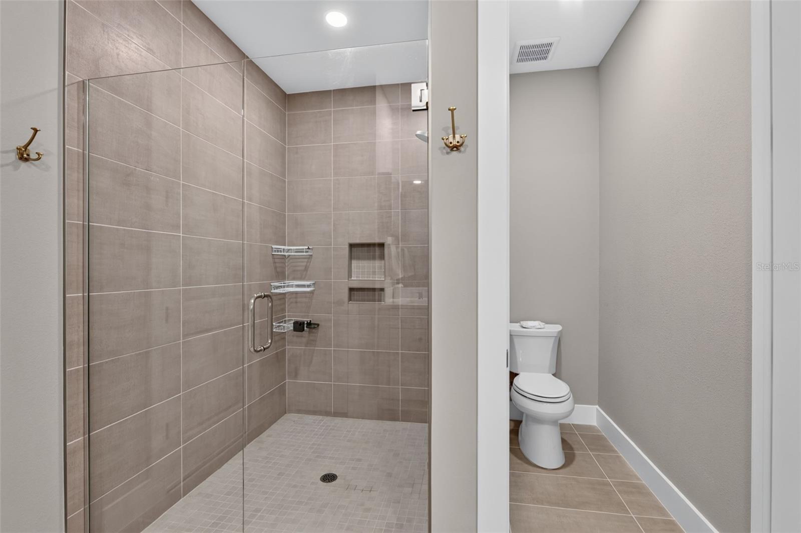 18911 DAYSPRING PL — photo 25