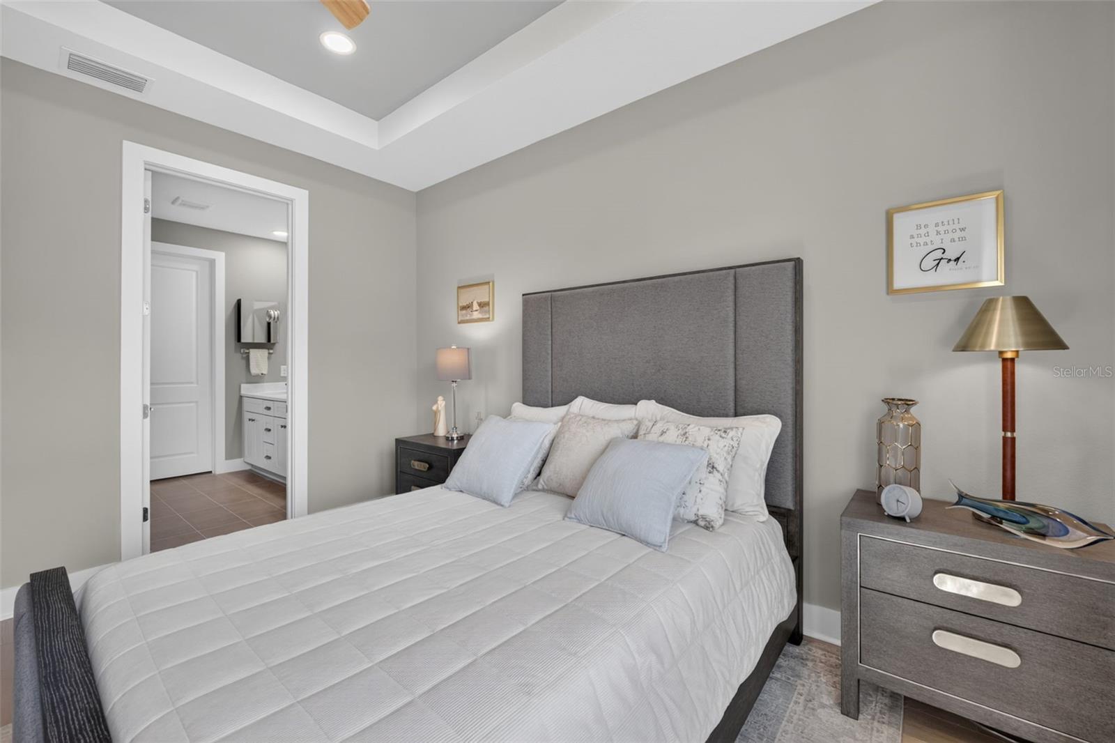 18911 DAYSPRING PL — photo 23