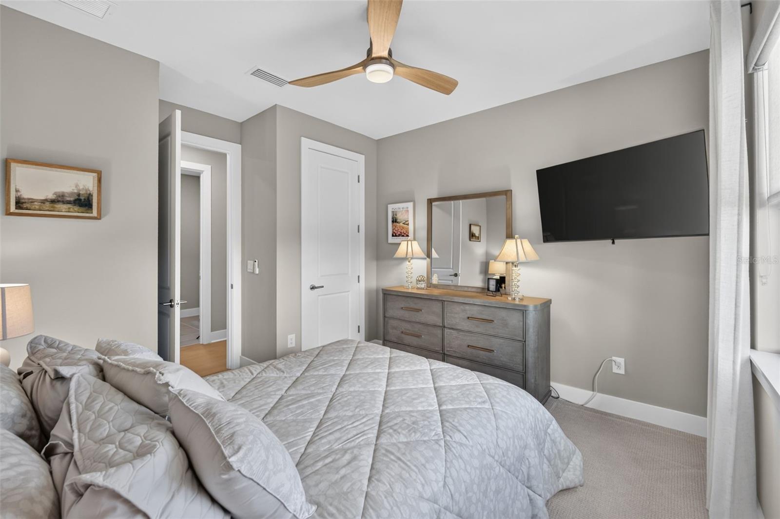 18911 DAYSPRING PL — photo 27