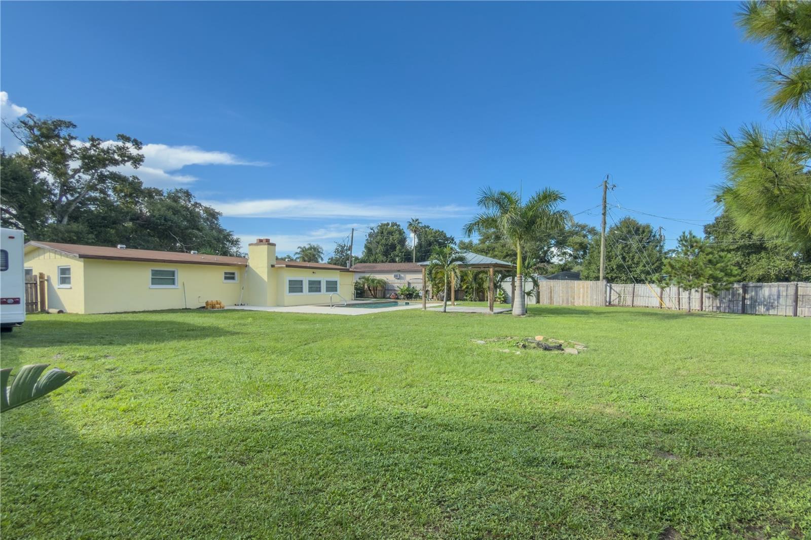 1126 CARMELLA CIR — photo 23