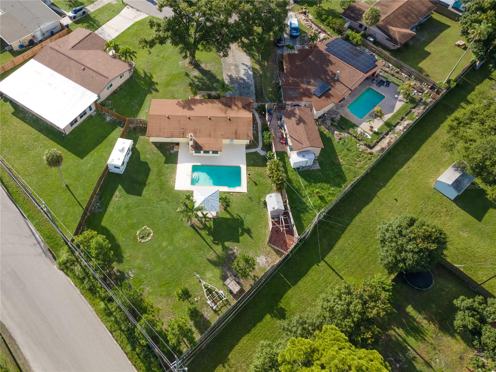 1126 CARMELLA CIR — photo 26
