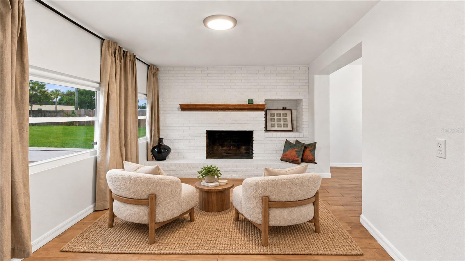 1126 CARMELLA CIR — photo 10