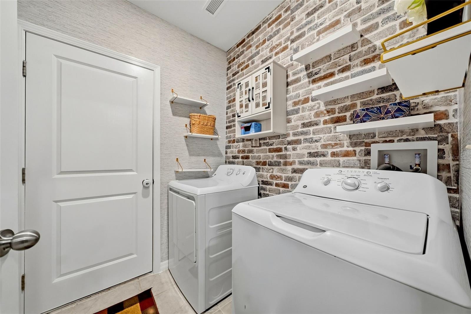 5505 RAINWOOD MEADOWS DR — photo 31