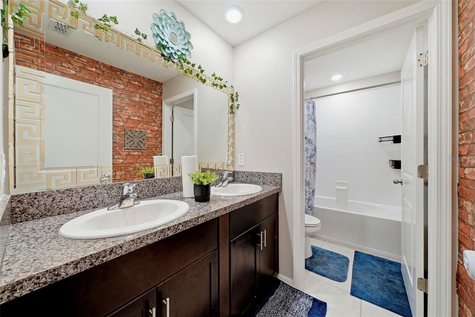 5505 RAINWOOD MEADOWS DR — photo 30