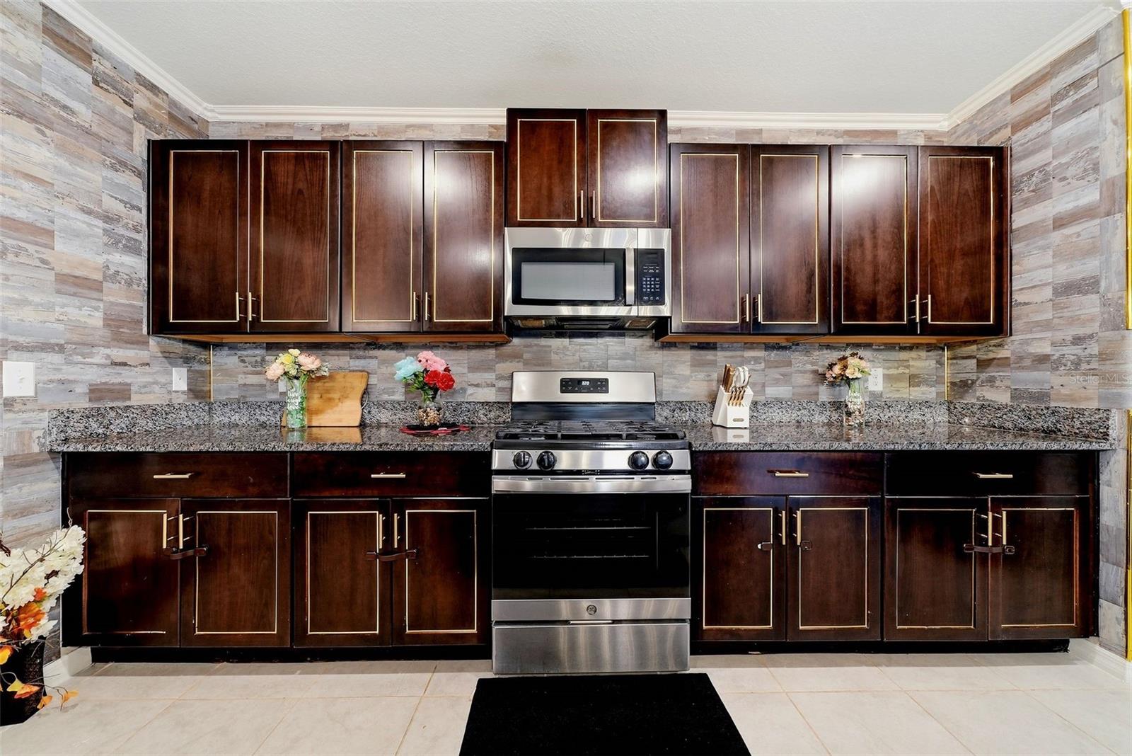 5505 RAINWOOD MEADOWS DR — photo 9