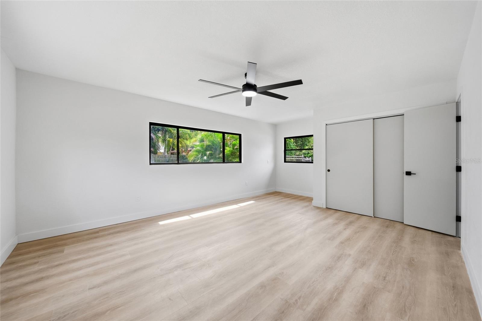 815 POINSETTIA AVE — photo 16