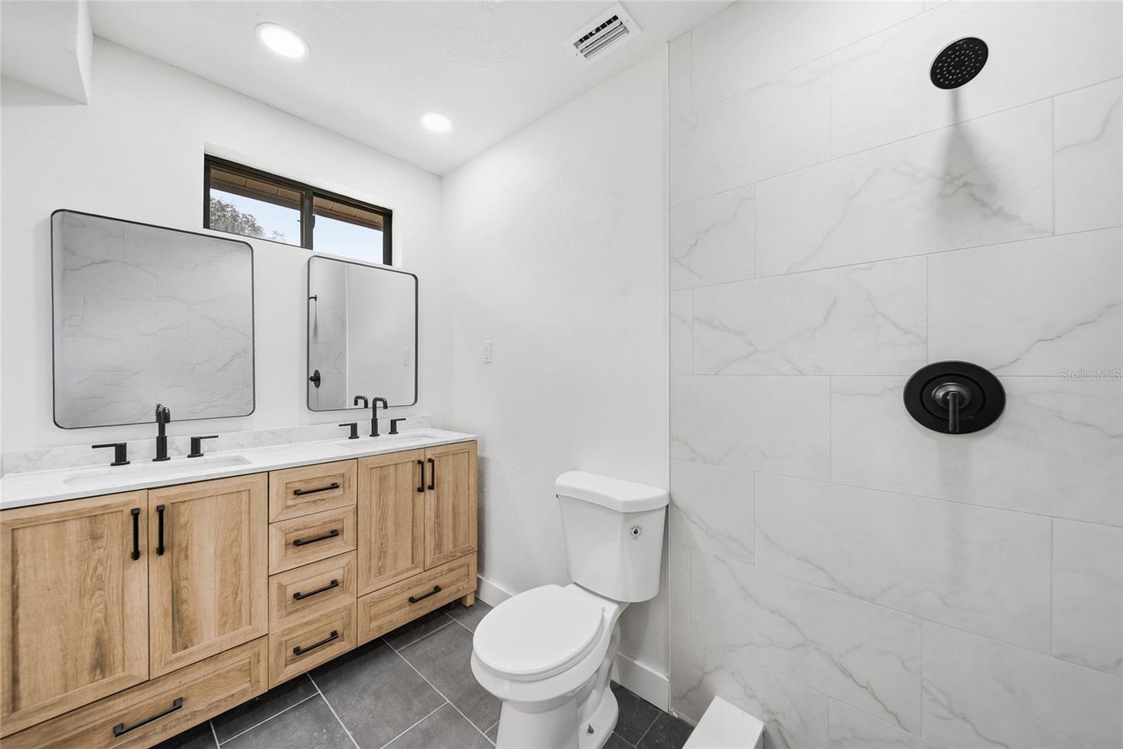 815 POINSETTIA AVE — photo 18