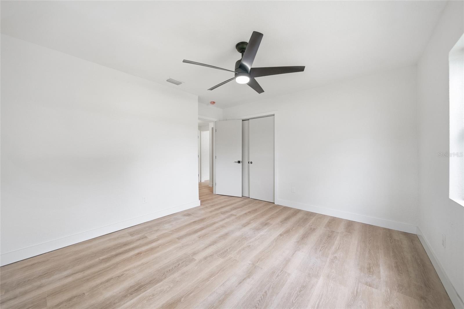 815 POINSETTIA AVE — photo 14