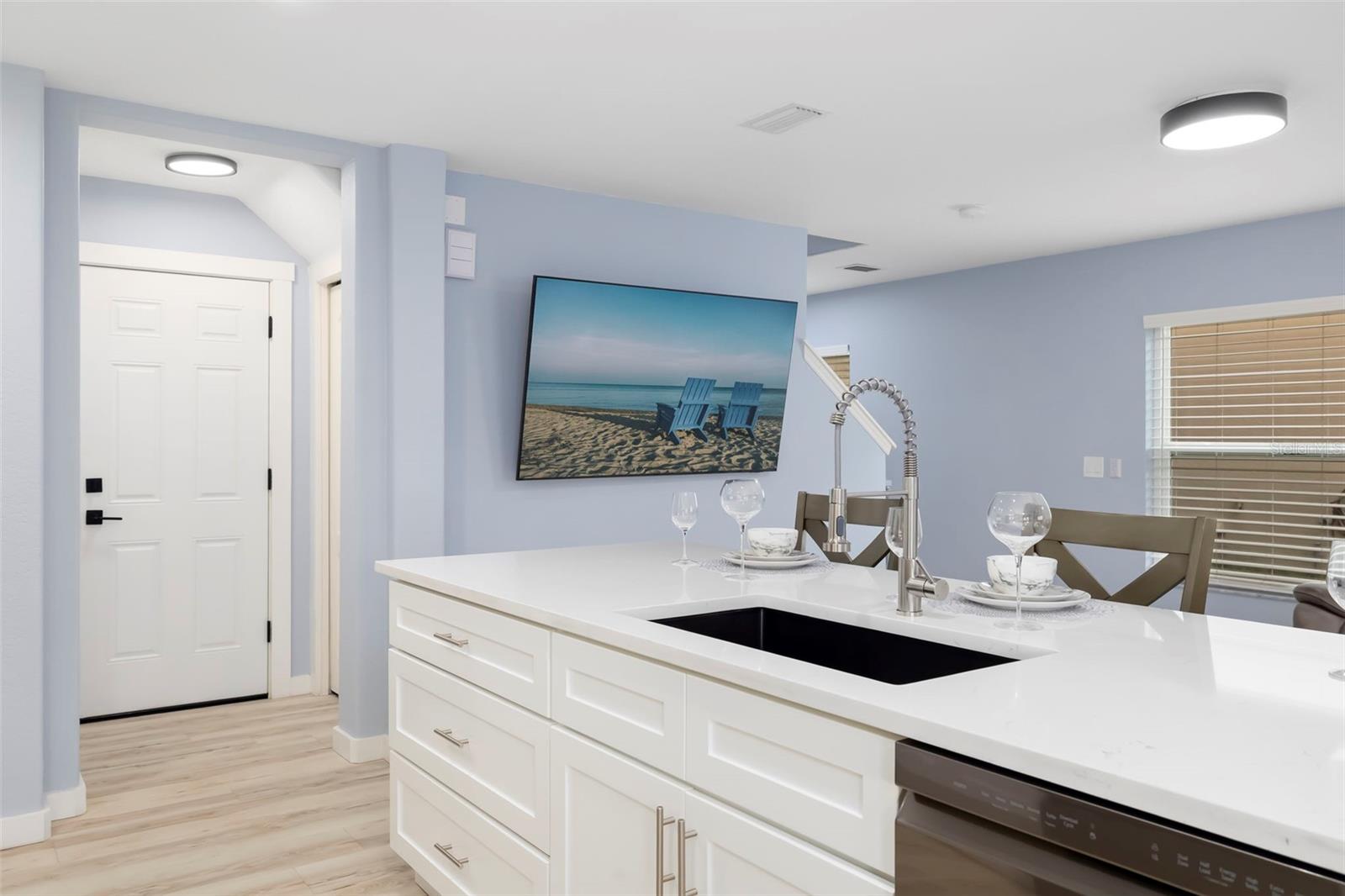 206 BEACON HARBOUR LOOP — photo 15