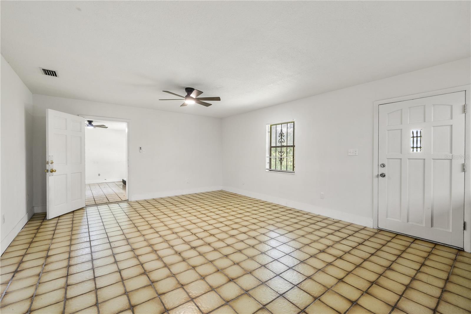 4803 EHRLICH RD #B — photo 24