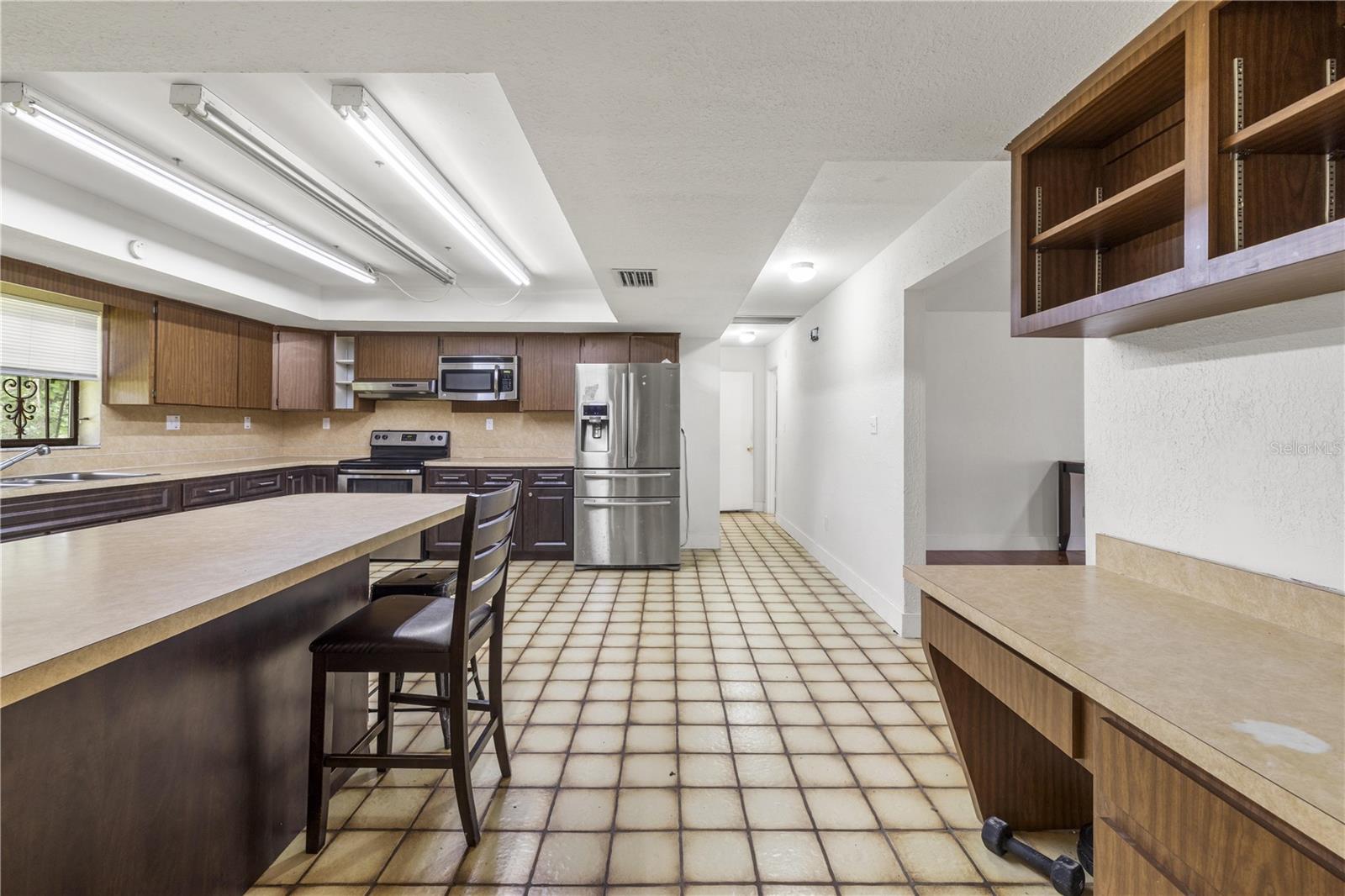 4803 EHRLICH RD #B — photo 18