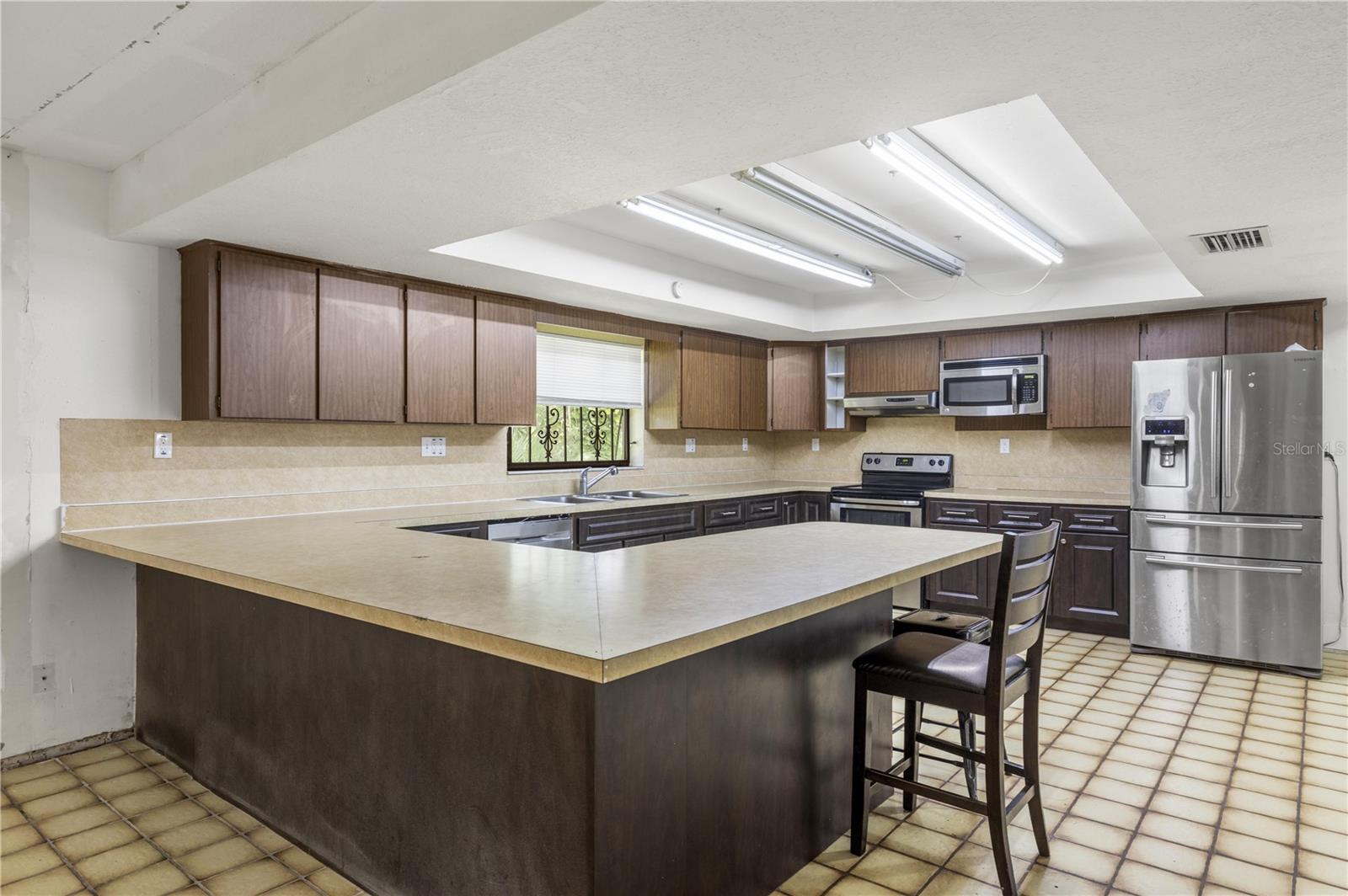4803 EHRLICH RD #B — photo 19