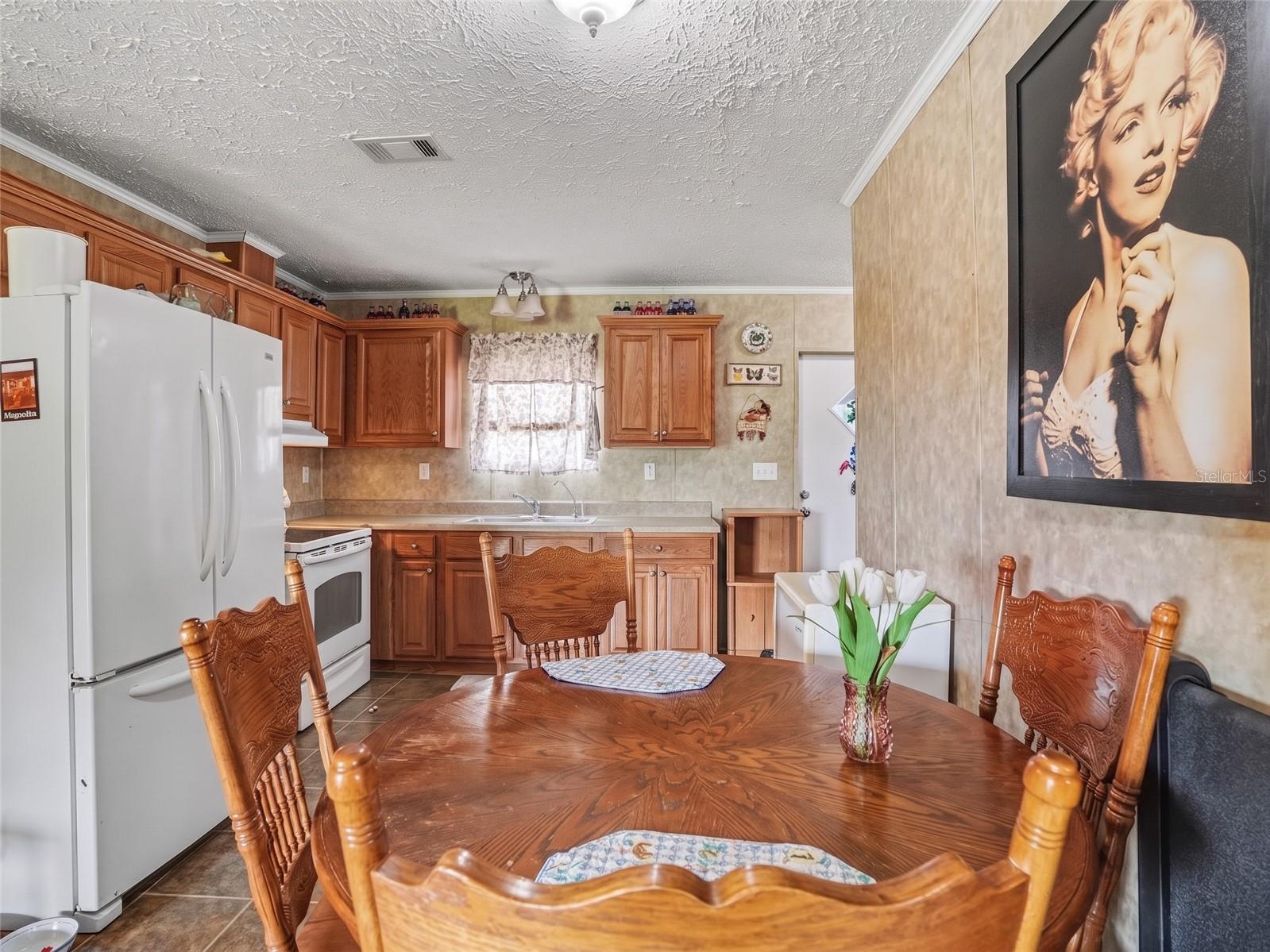 11121 LITHIA PINECREST RD — photo 5