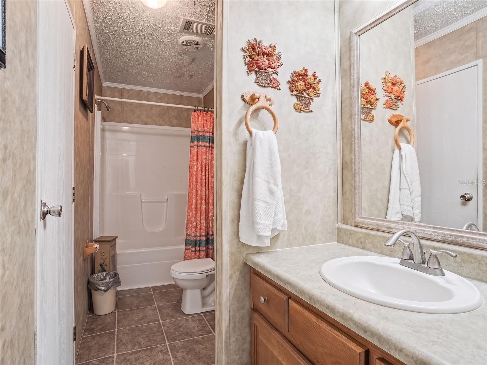 11121 LITHIA PINECREST RD — photo 9