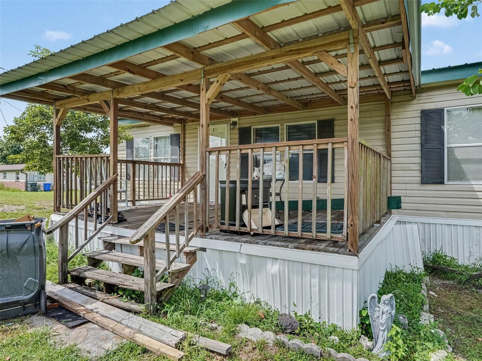 11121 LITHIA PINECREST RD — photo 18