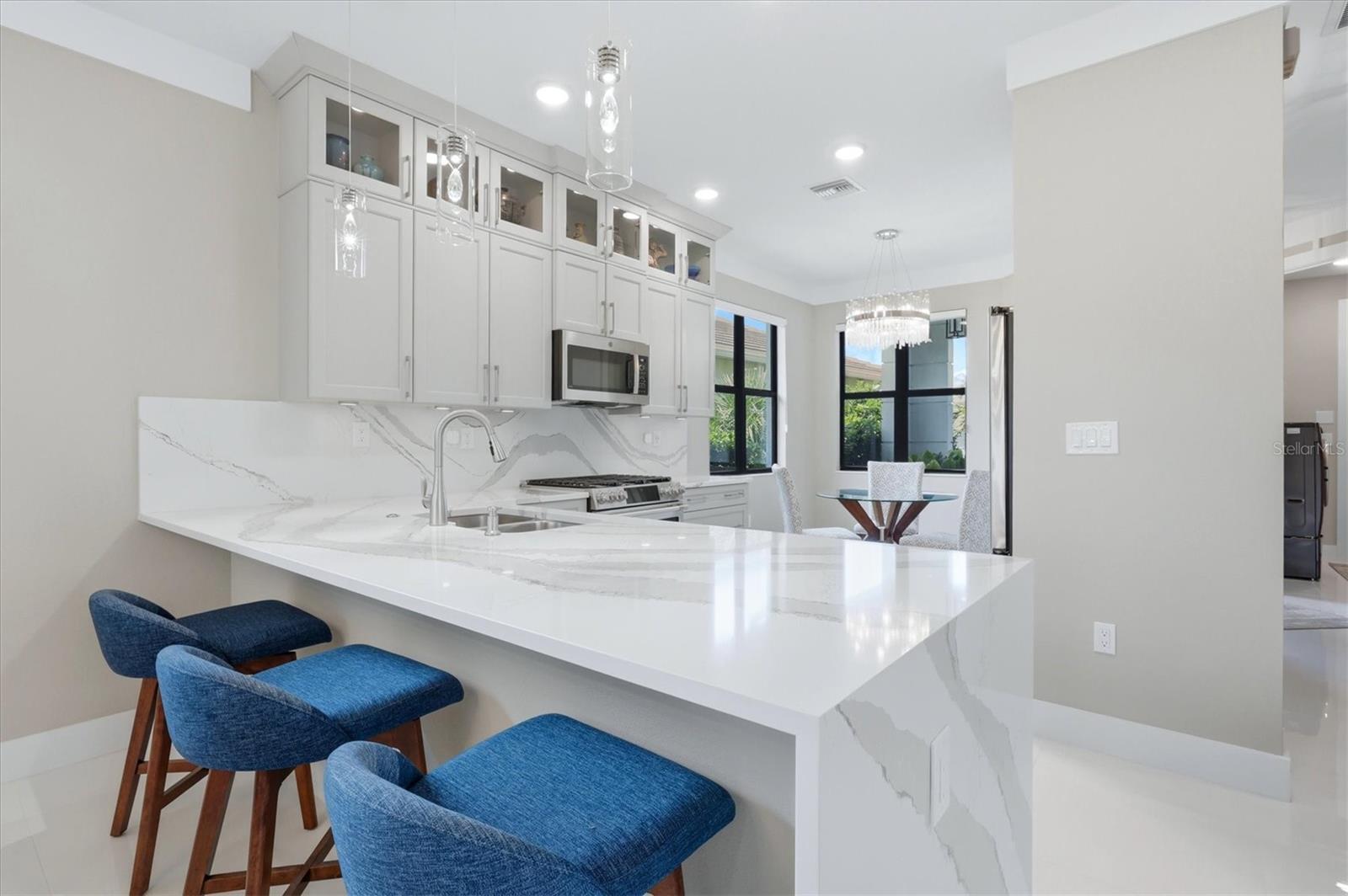 5224 BARNETT CIR — photo 16