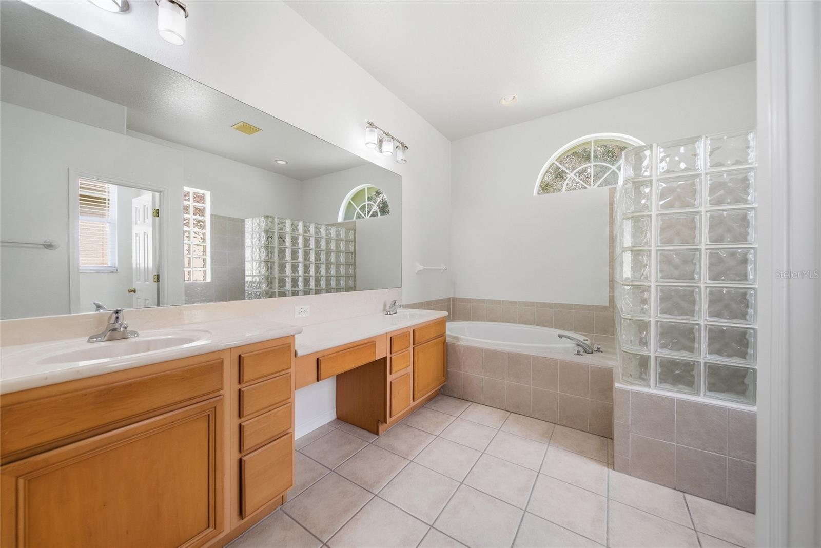 8357 GOLDEN PRAIRIE DR — photo 26
