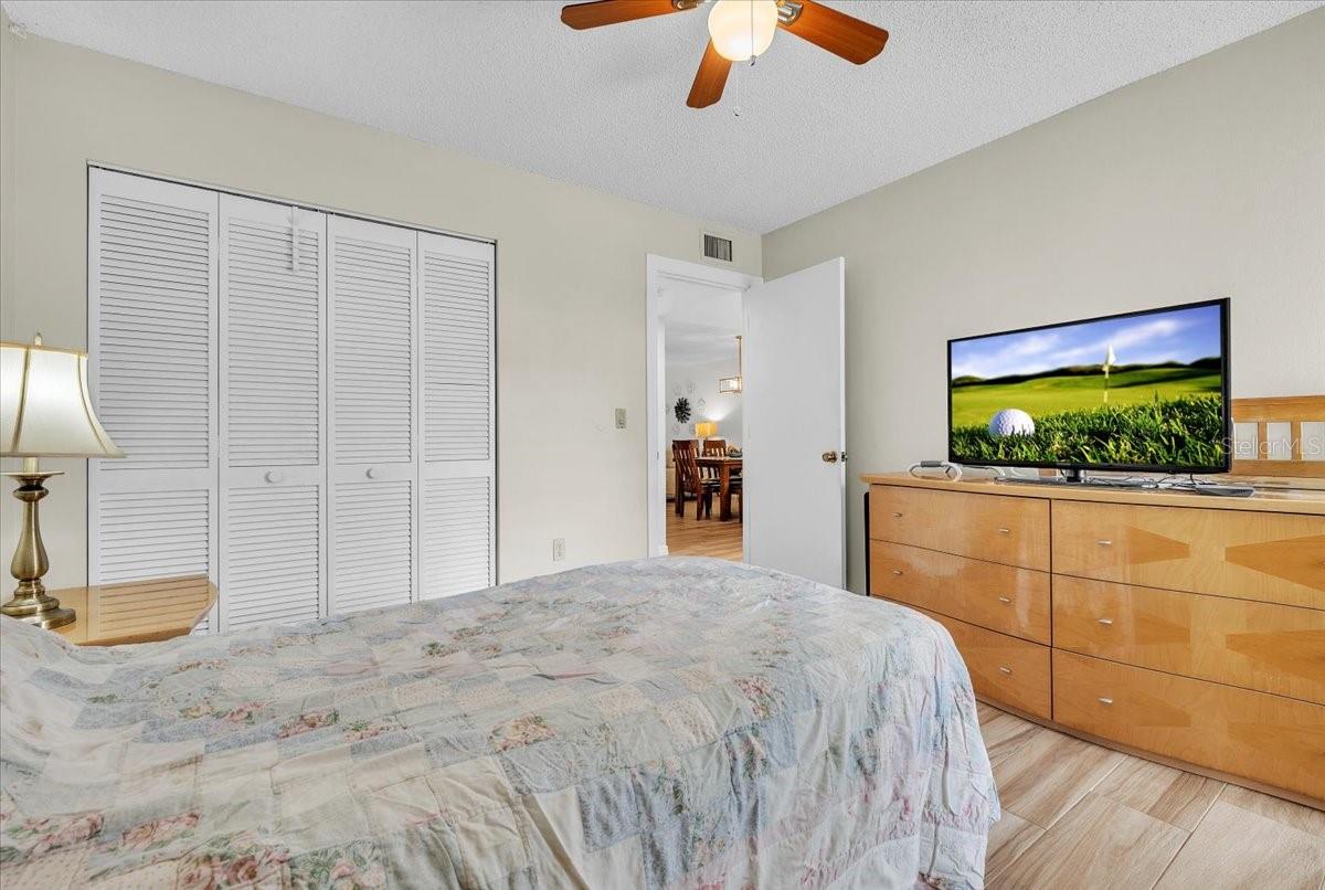 5209 WEDGEWOOD LN #17 — photo 25