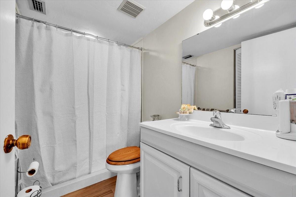 5209 WEDGEWOOD LN #17 — photo 22