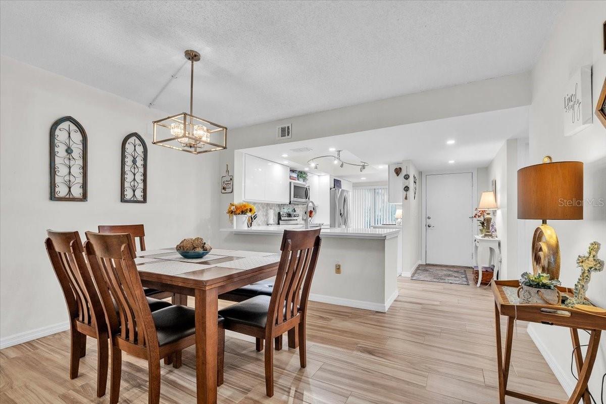 5209 WEDGEWOOD LN #17 — photo 11