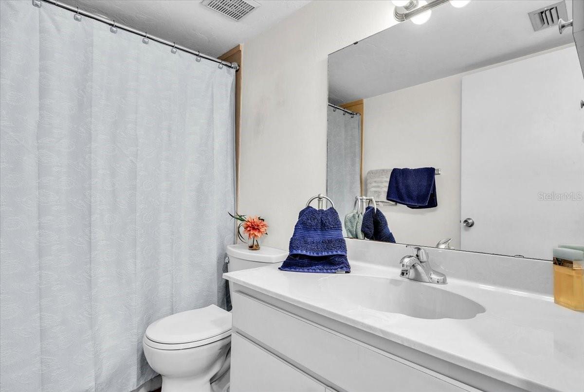 5209 WEDGEWOOD LN #17 — photo 26